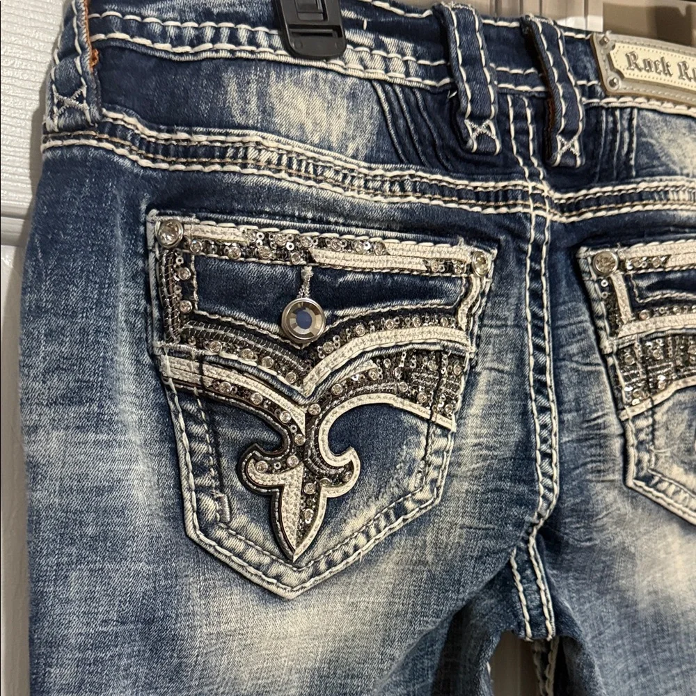 💥 Rock Revival Women's Distressed “Yui” Blue Boot Cut Jeans {27} 30” inseam. 💥 - Picture 8 of 16